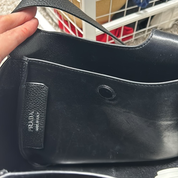 Prada Medium Tote - Picture 5 of 5